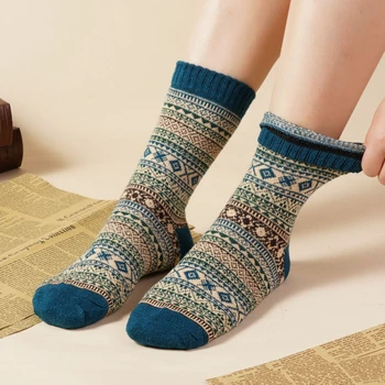 Женские носки в квадратную клетку в этническом стиле, элегантные, красивые, теплые, утолщенные, мягкие осенне-зимние носки средней длины в горошек