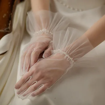 Свадебные перчатки белого цвета с короткими милыми оборками, свадебные перчатки с бисером Simple Illusion Guanti Sposa